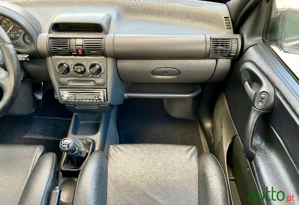 1995' Opel Corsa Sport photo #6