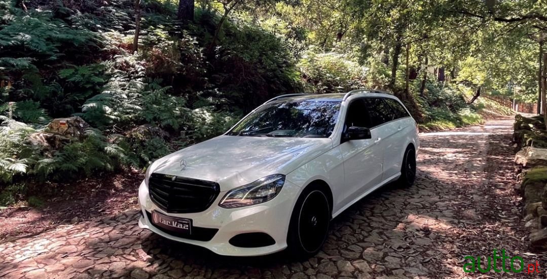 2013' Mercedes-Benz E-200 photo #1