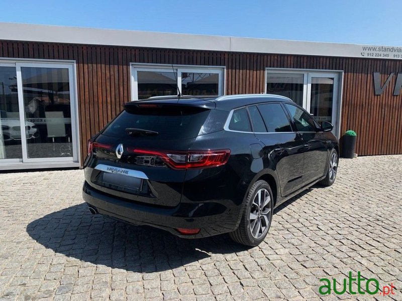 2018' Renault Megane Sport Tourer photo #6