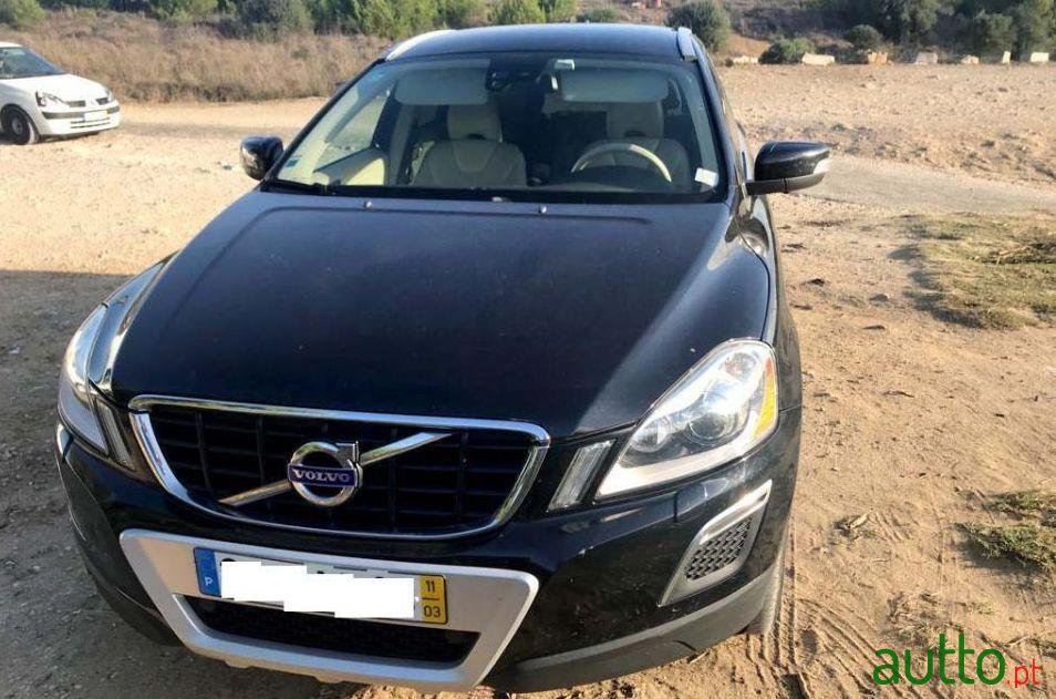 2011' Volvo Xc-60 2.0T Summum Powershift photo #2