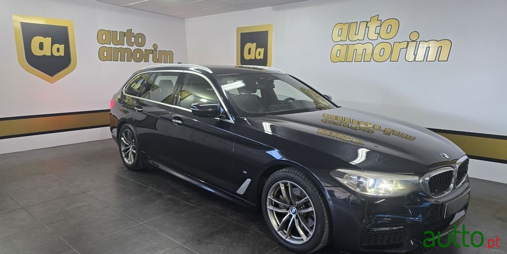 2017' BMW Série 5 D Pack M Auto photo #1