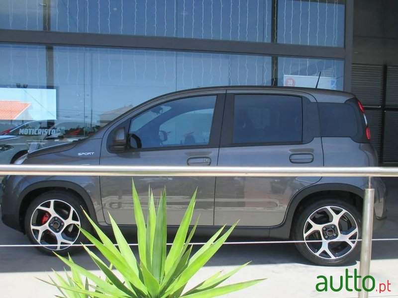 2021' Fiat Panda 1.0 Hybrid Sport photo #3