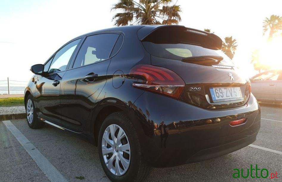 2016' Peugeot 208 photo #2