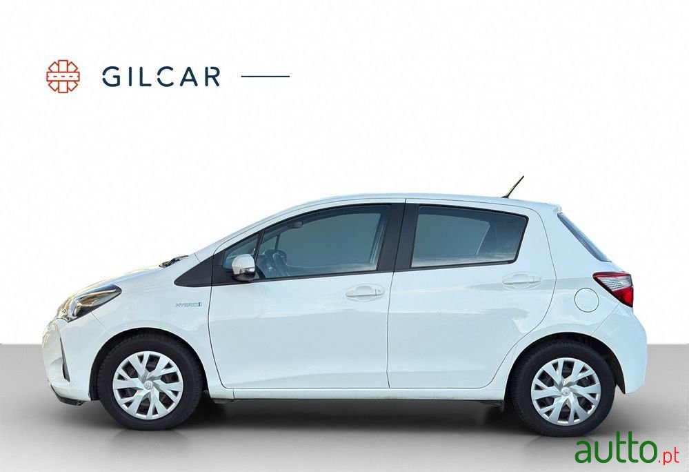 2020' Toyota Yaris photo #3