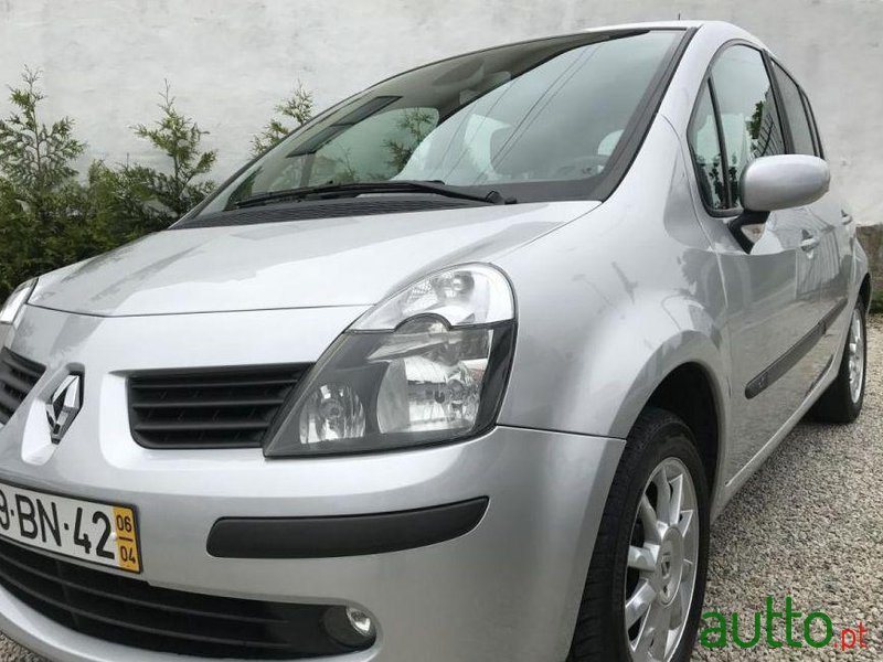 2006' Renault Modus 1.5 Dci Sl Creative photo #2