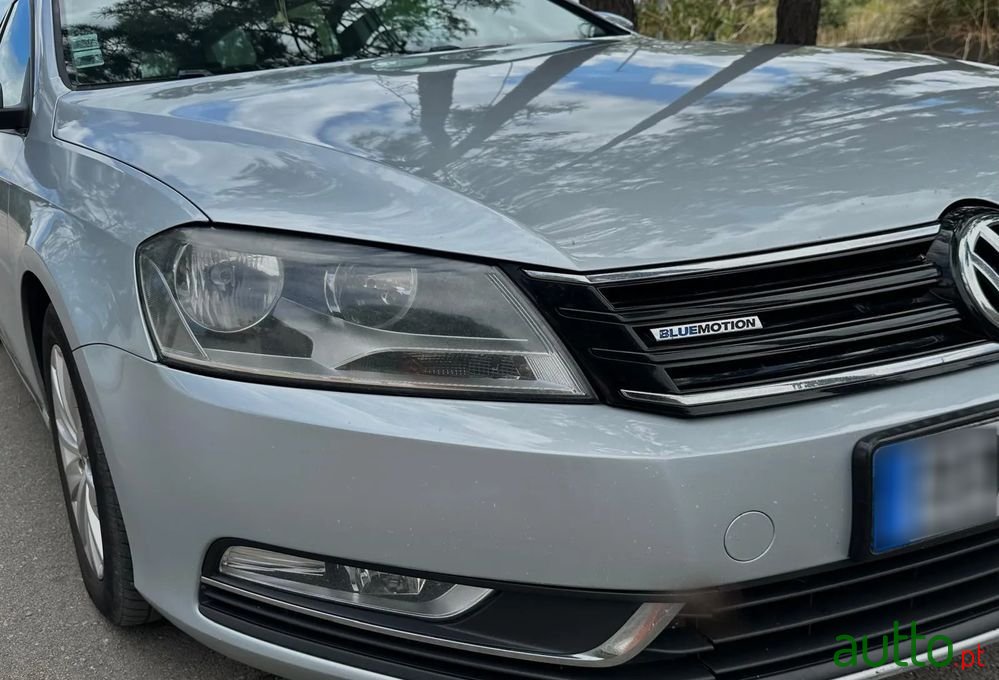 2014' Volkswagen Passat Variant photo #5