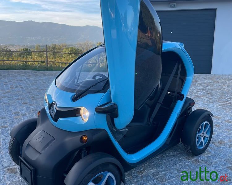 2020' Renault Twizy 80 Intens Blue photo #3