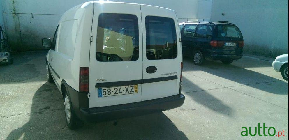2004' Opel Combo 1.7 Cdti Comercial photo #2