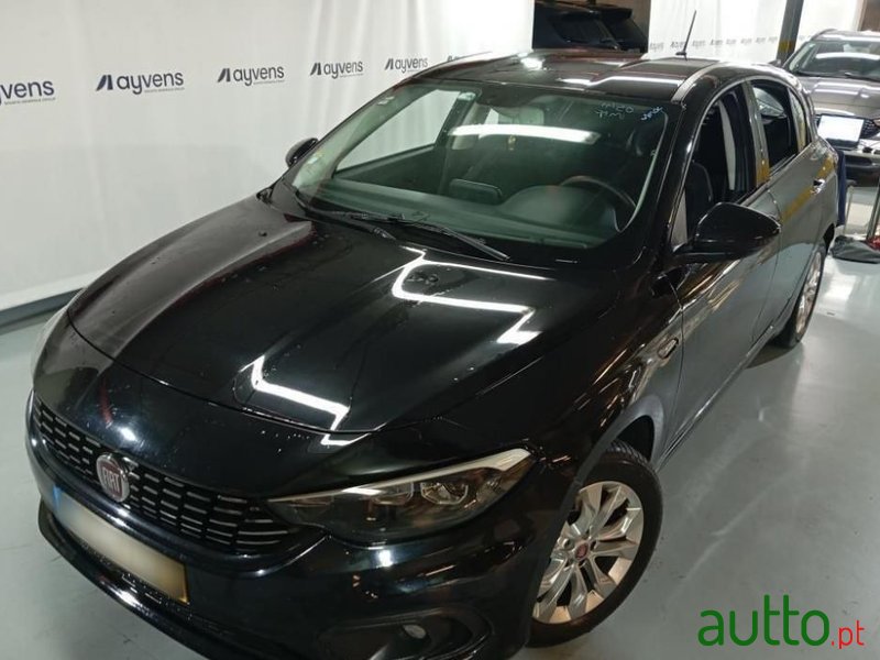 2019' Fiat Tipo 1.3 M-Jet Lounge photo #1