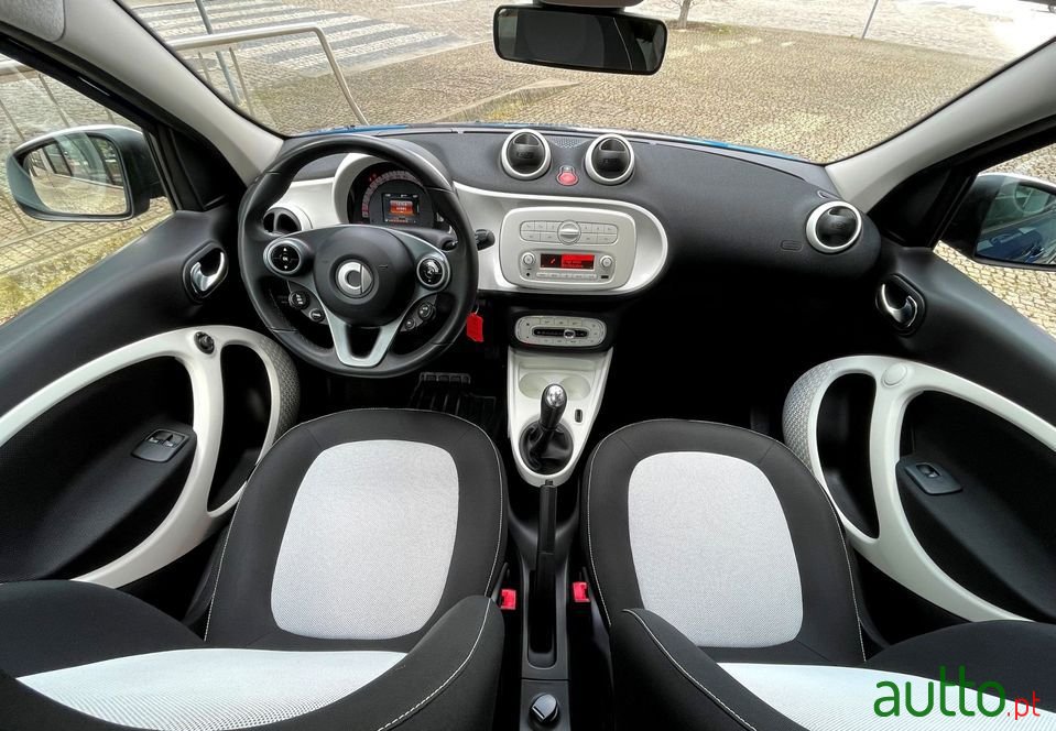 2016' Smart Forfour photo #3