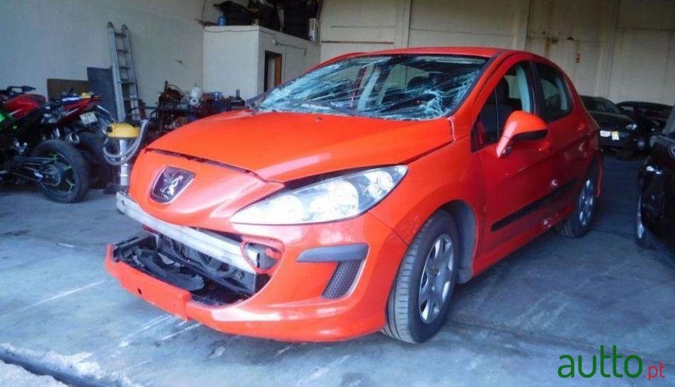 2008' Peugeot 308 1.6 Hdi Executive photo #2