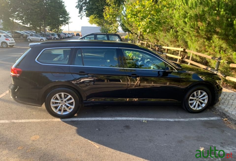 2015' Volkswagen Passat Variant photo #4