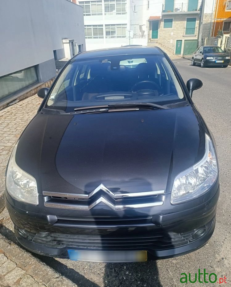 2005' Citroen C4 1.6 Hdi 110 Sx photo #4