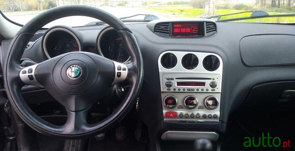 2003' Alfa Romeo 156 Sportwagon photo #2