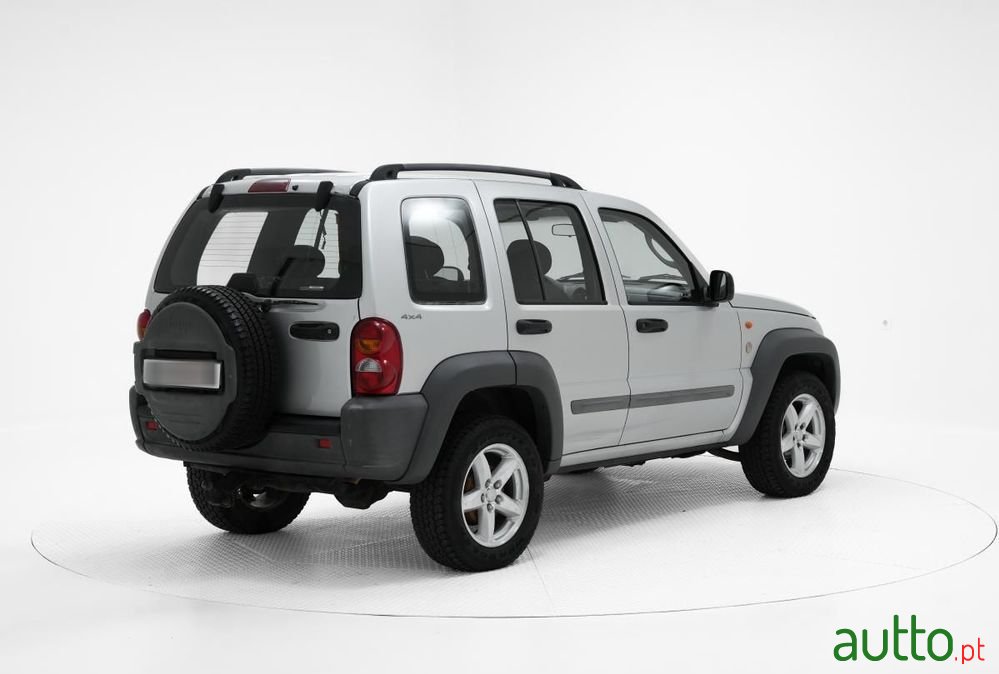 2002' Jeep Cherokee photo #3