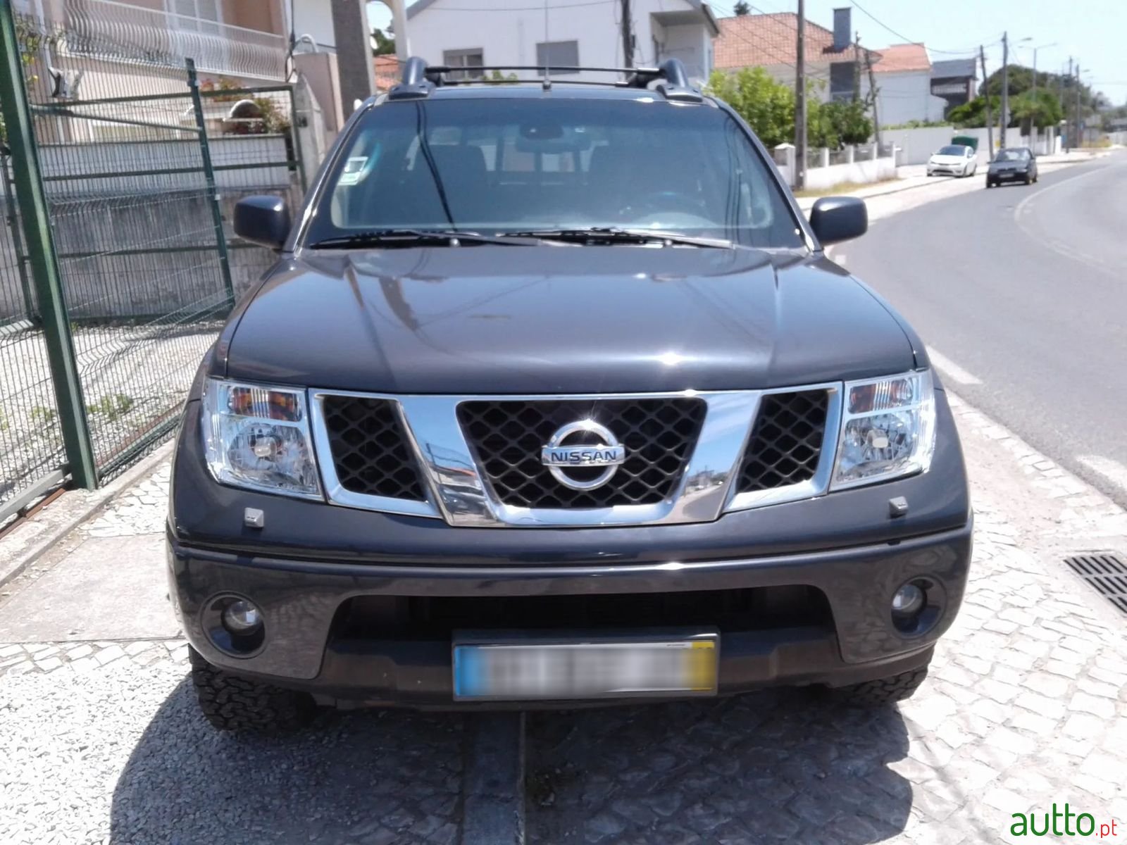 2006' Nissan Navara photo #3