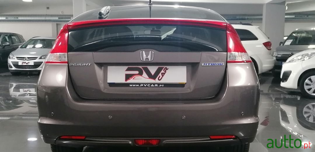 2010' Honda Insight photo #3