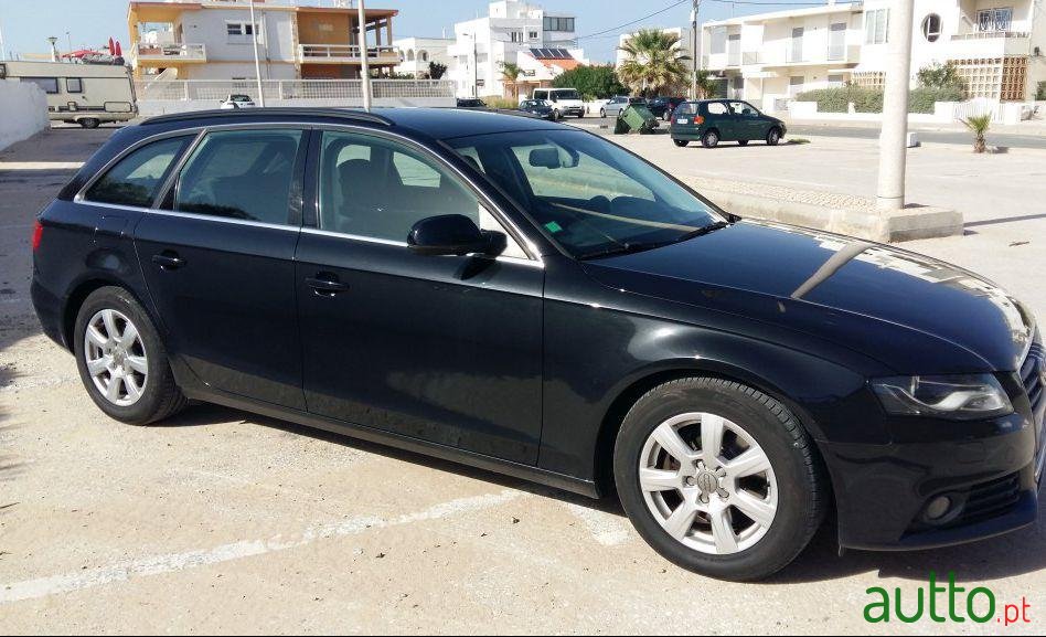 2009' Audi A4 Avant 2.0 Tdi Exclusive photo #2