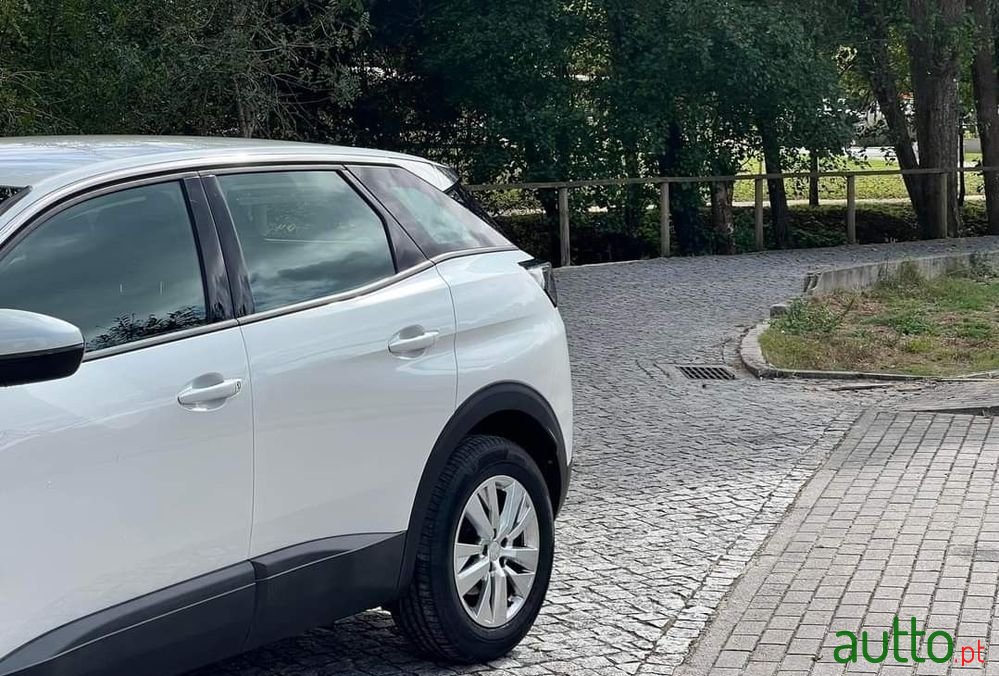 2021' Peugeot 3008 photo #4