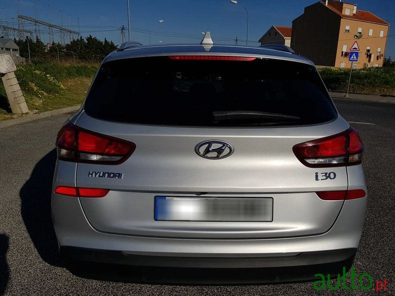 2019' Hyundai i30 Sw photo #6