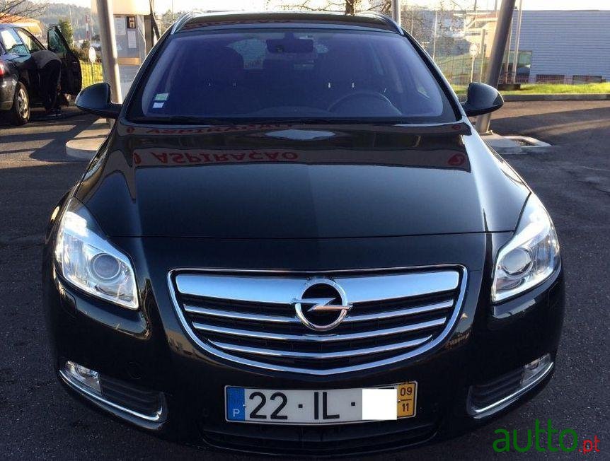 2009' Opel Insignia Sports Tourer photo #3