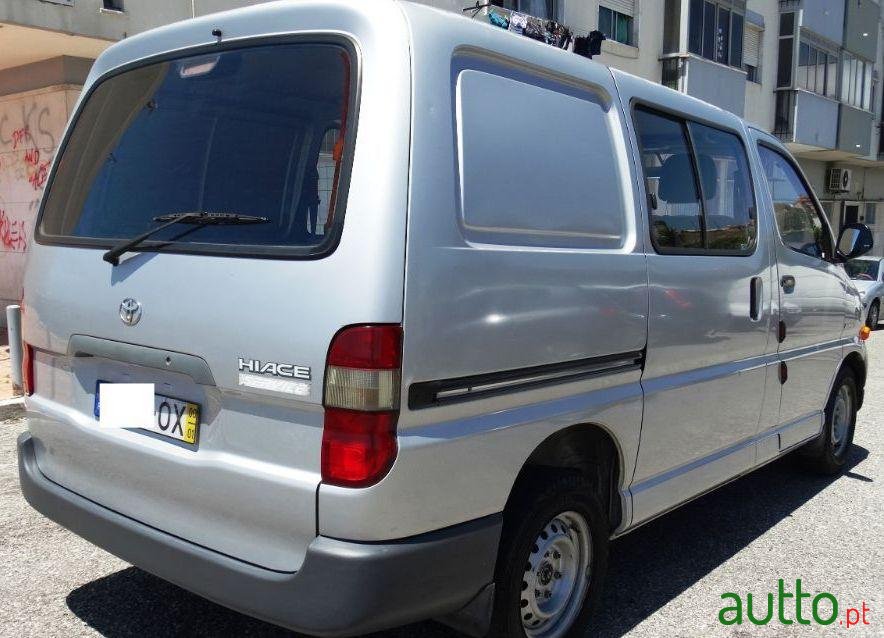 2000' Toyota Hiace photo #4