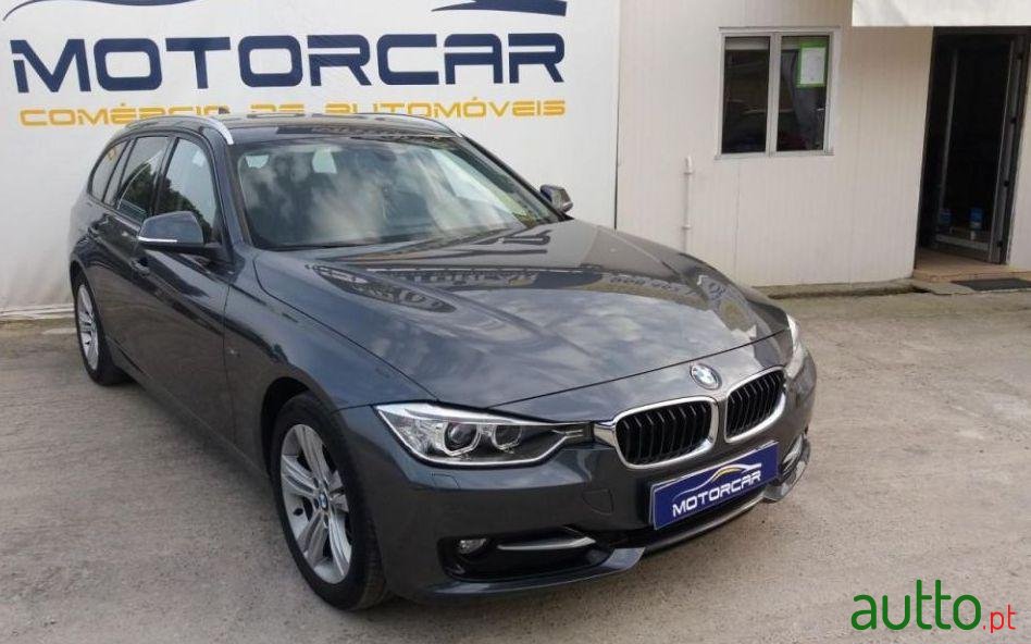 2012' BMW 320 D Touring photo #2