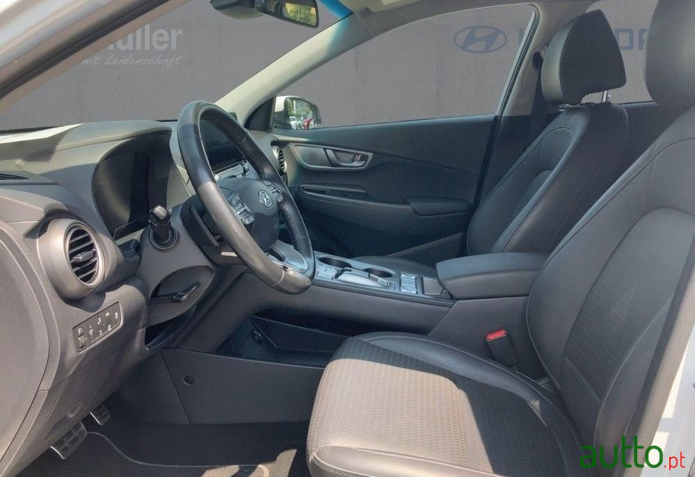 2021' Hyundai Kauai Ev 39Kwh Premium photo #6