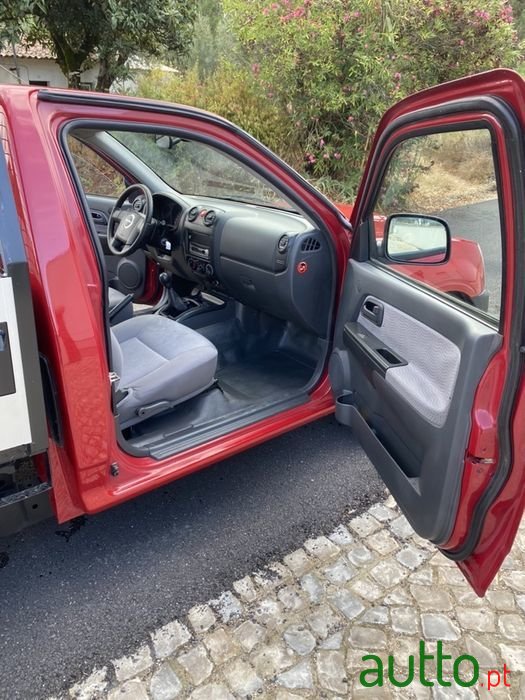 2009' Isuzu D-Max photo #4