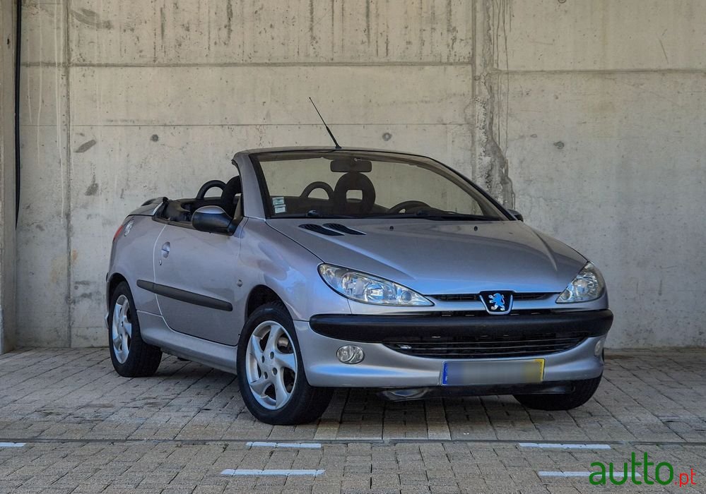 2001' Peugeot 206 1.6 photo #2