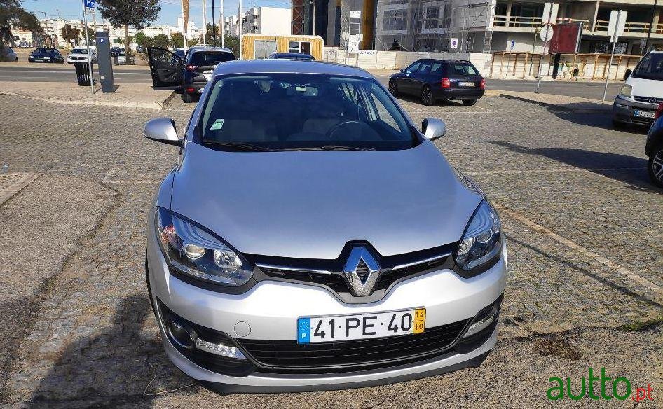 2014' Renault Megane photo #2
