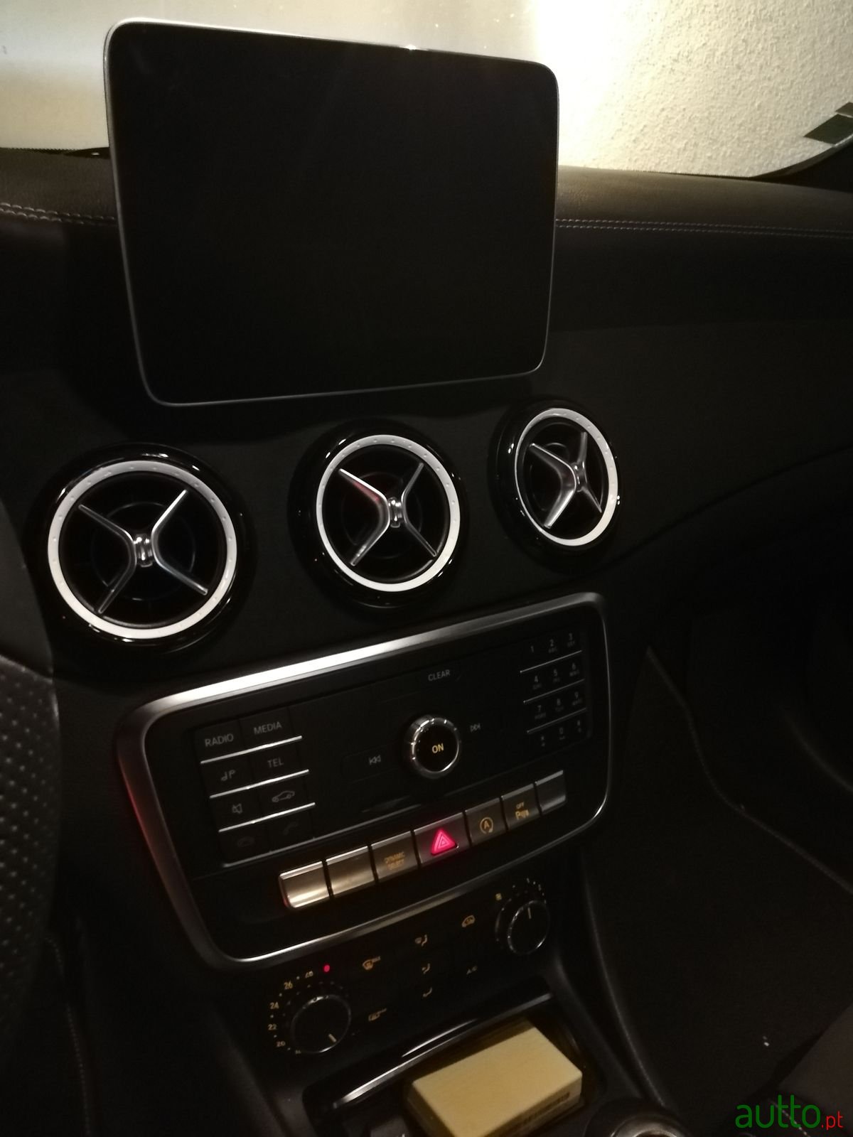 2018' Mercedes-Benz A 180 photo #5