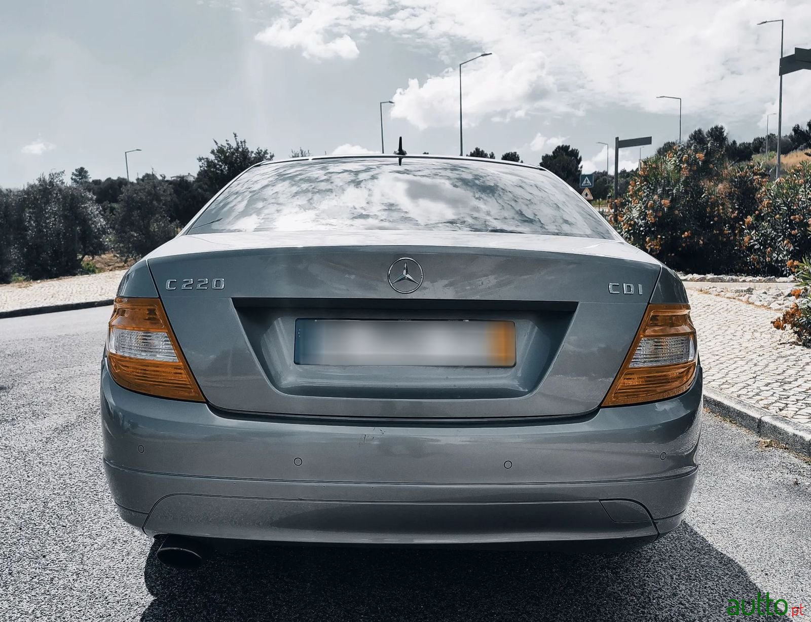 2010' Mercedes-Benz C-220 photo #4