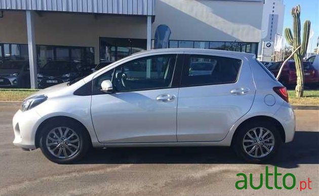 2016' Toyota Yaris 1.4 D-4D Comfort+P.Style photo #2