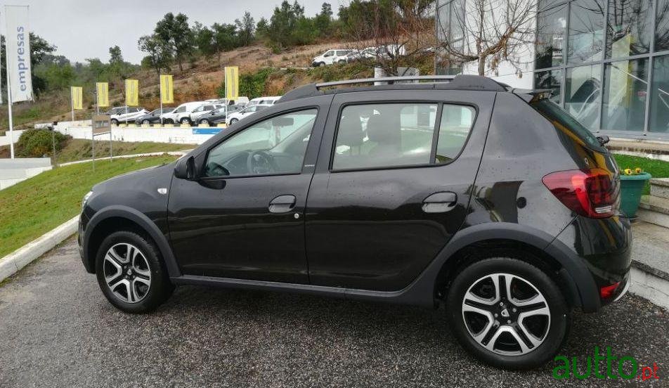 2019' Dacia Sandero Stepway photo #1