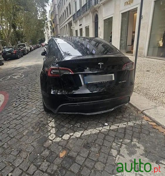 2024' Tesla Model Y photo #6