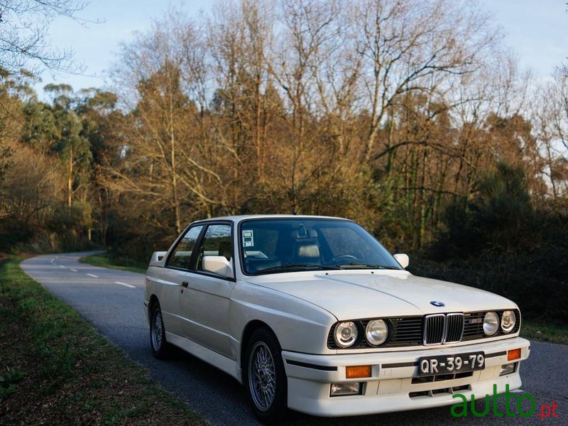 1989' BMW 1 Series М M3 photo #1