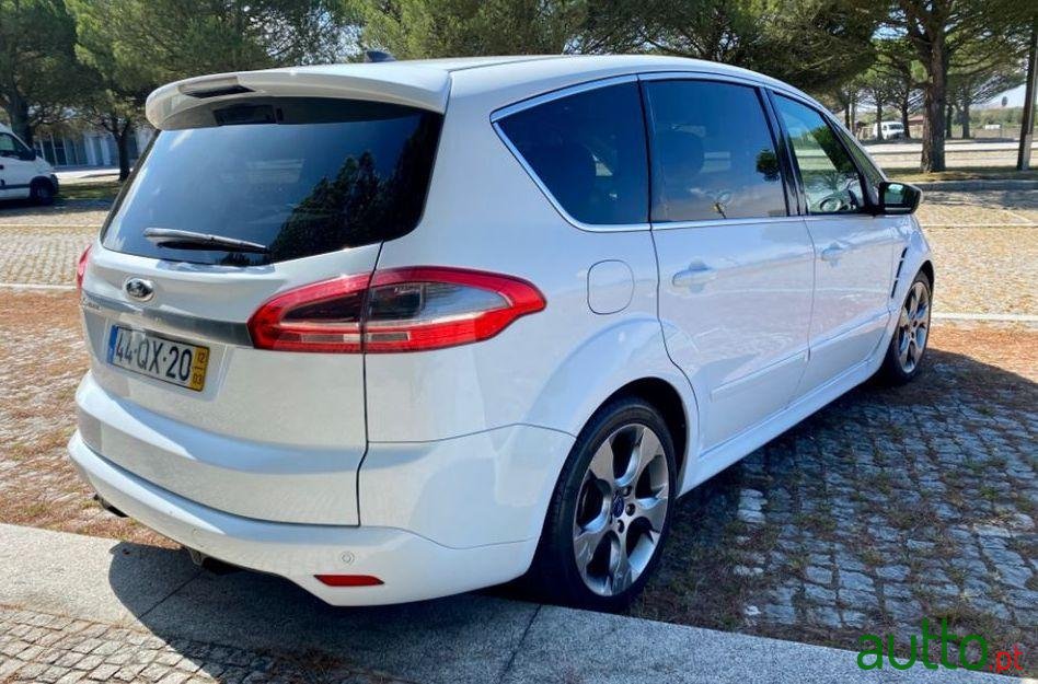 2012' Ford S-Max photo #3