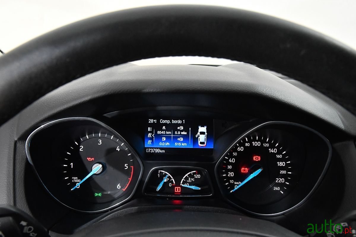 2017' Ford Focus photo #4