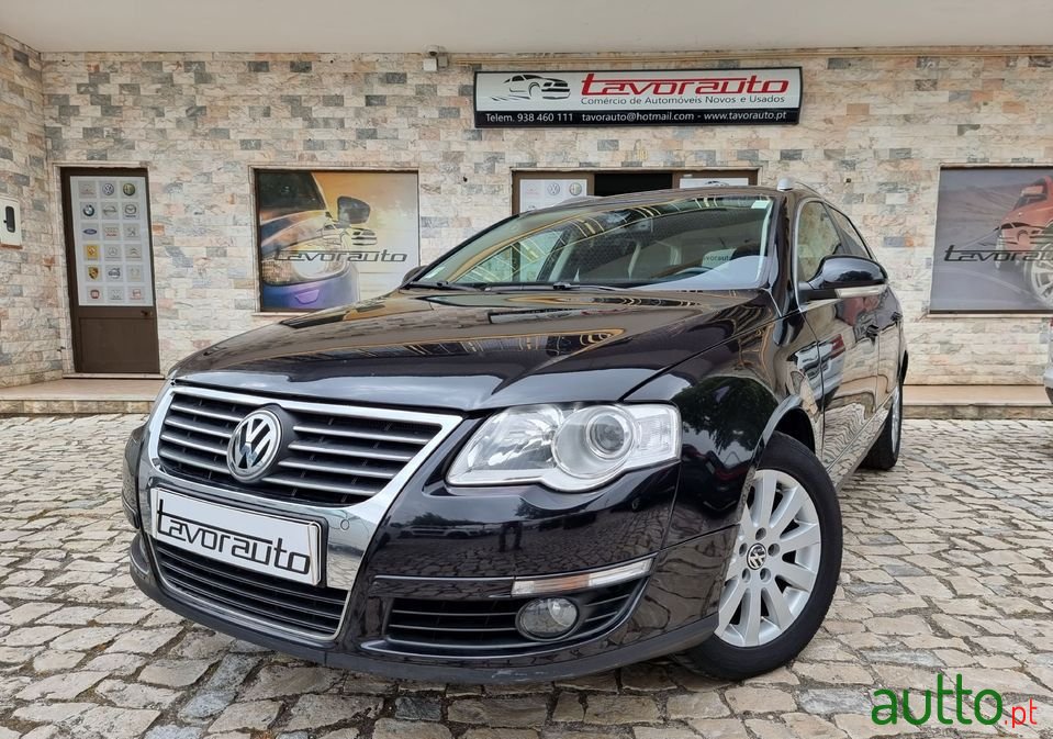 2008' Volkswagen Passat Variant photo #1