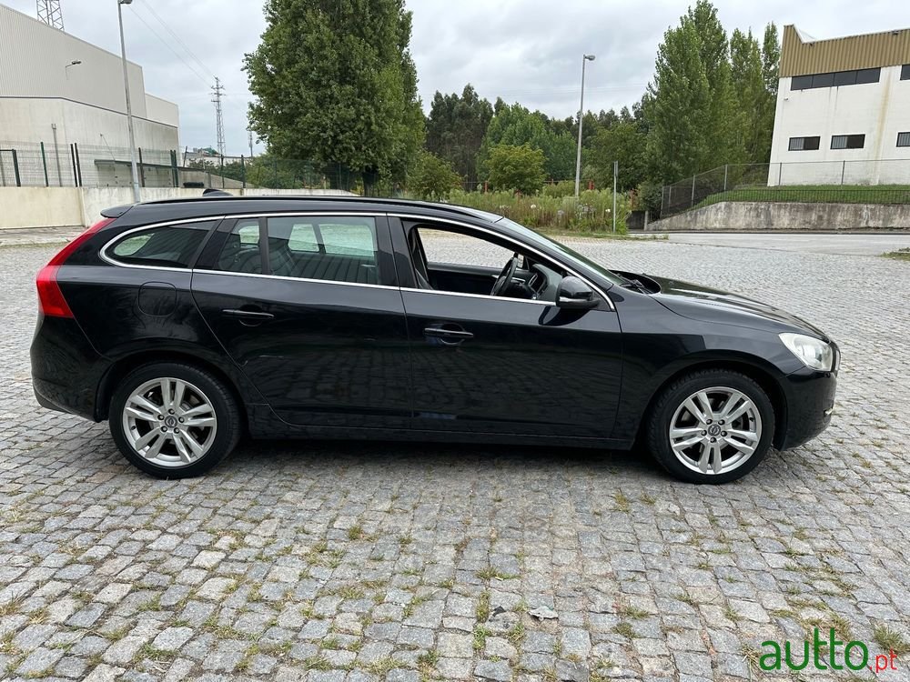 2011' Volvo V60 photo #5