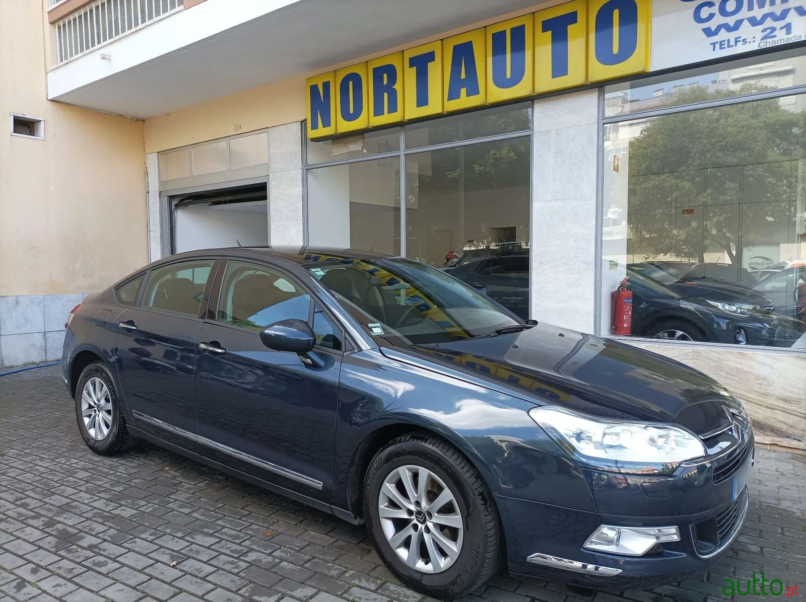 2011' Citroen C5 photo #4