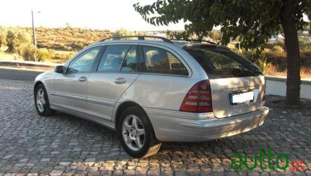 2001' Mercedes-Benz C 220 photo #3