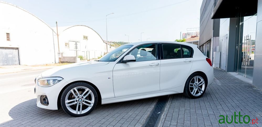 2017' BMW Série 1 D M Sport photo #5