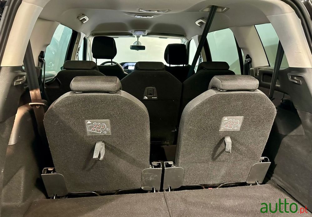 2020' Citroen C4 Grand Picasso photo #3