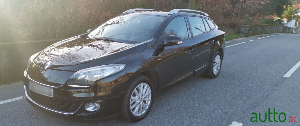 2013' Renault Megane Sport Tourer photo #1