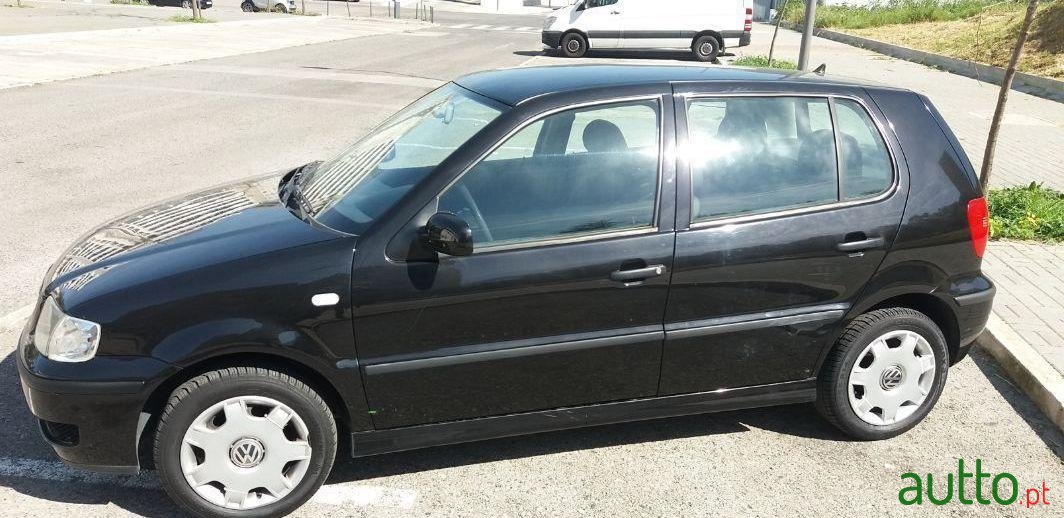 2001' Volkswagen Polo 1.0 Confortline photo #1