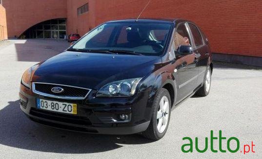 2005' Ford Focus Sport photo #3