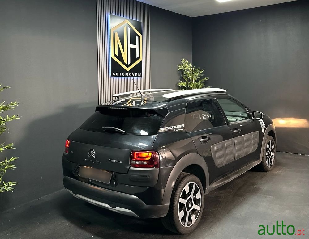 2017' Citroen C4 Cactus photo #5