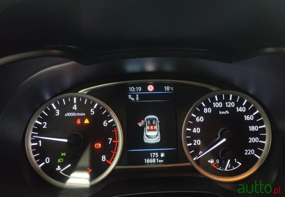 2022' Nissan Micra 1.0 Ig-T Tekna photo #3